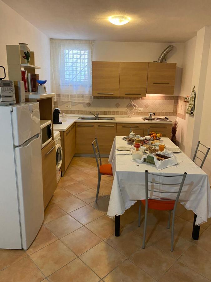 Taverna Mafe Arzachena Exteriör bild