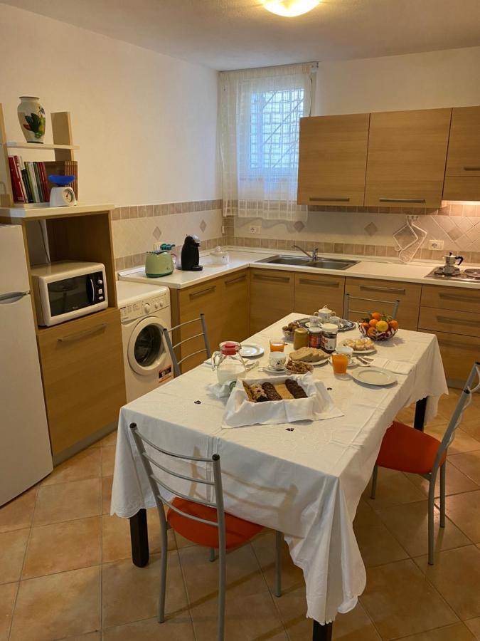 Taverna Mafe Arzachena Exteriör bild